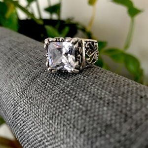 925 Cubic zirconium size 7 ring ⭐️